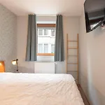 In Near The Apartman
